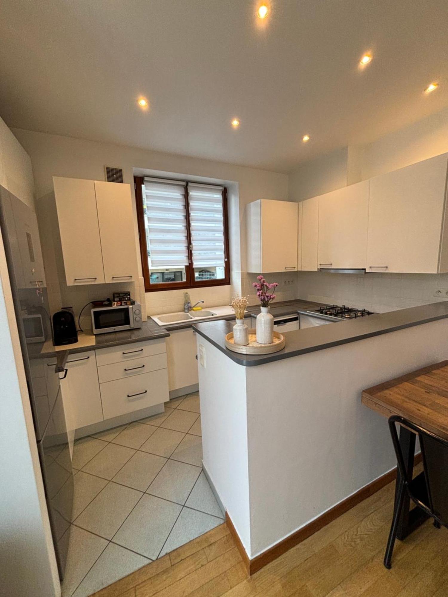 Asnières Appartement 2 Chambres Dans Une Belle Maison A Proximite De Paris מראה חיצוני תמונה
